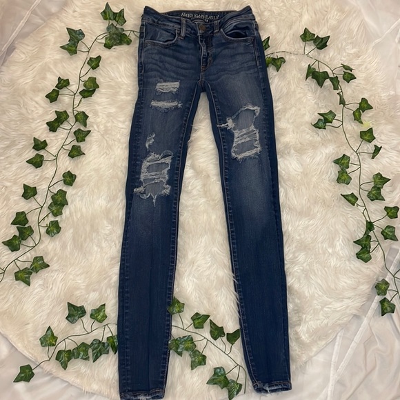 AMERICAN EAGLE SUPER STRETCH DESTRUCTED JEGGING • SIZE 0 LONG • DARK WASH - Picture 6 of 11